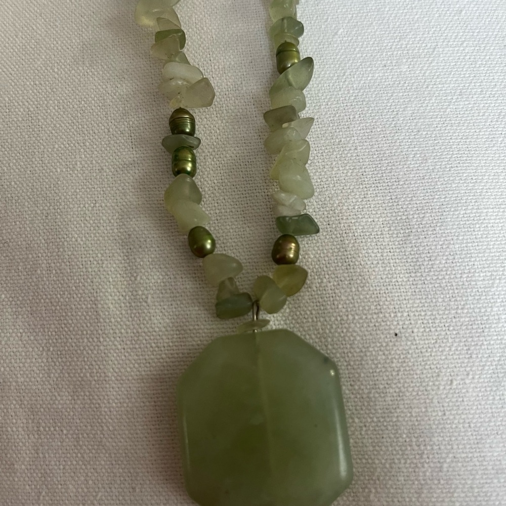 Elegant Green Stone Necklace